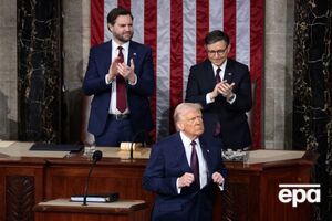 Венс не вперше з'являється на публіці в дуже коротких штанах