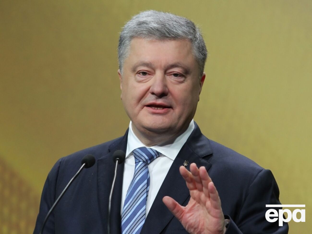 Порошенко заявил, что его команда "публично и прозрачно работает с американскими партнерами"
