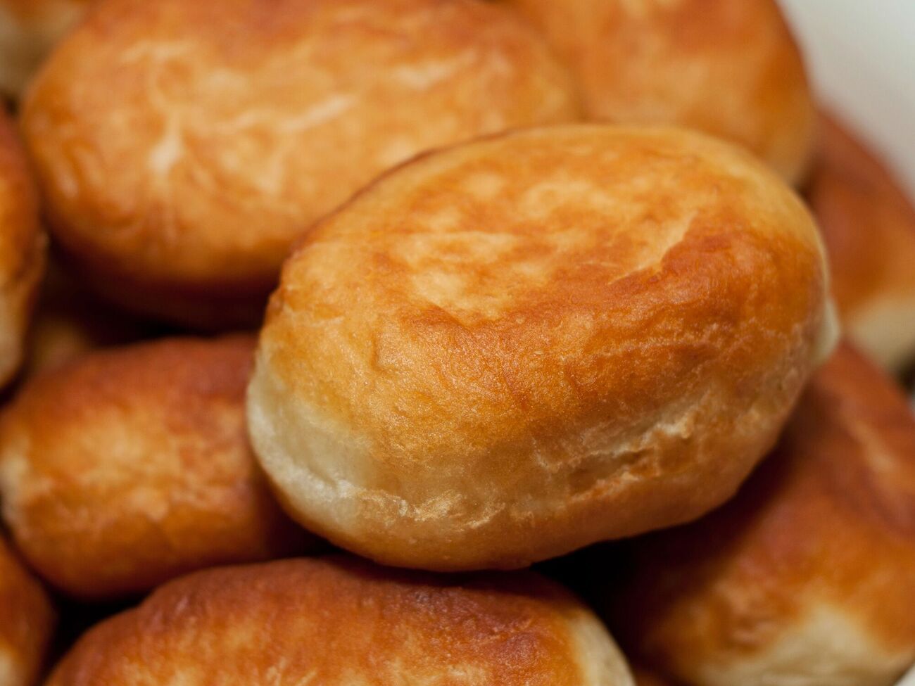 Начинка в этих пирожках подчеркивает вкус теста