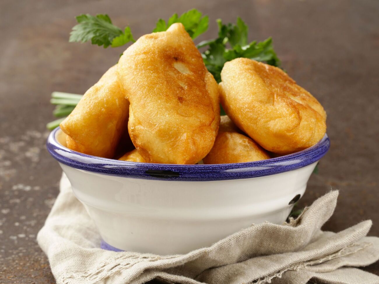 Пирожки подаются горячими