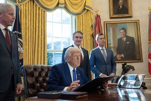 Трамп: Мощь ядерного оружия безумна