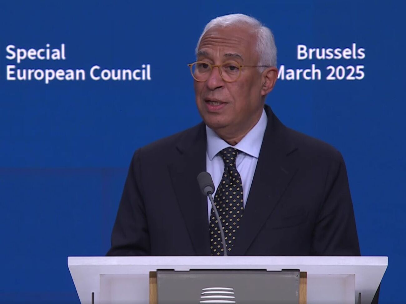 Новые инструменты, по словам Кошты, позволят инвестировать в экономику и защитить граждан Европы