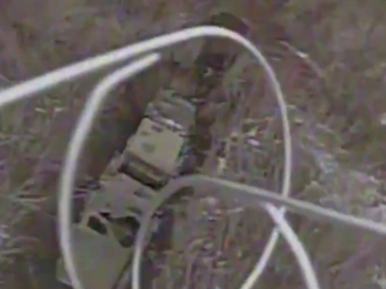 Как отмечает пресс-служба, украинские военные также поразили с десяток автомобилей и ликвидировали укрытие оккупантов