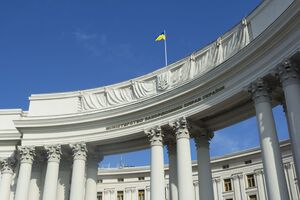 Тихий зазначив, що українська сторона вітає заяву Мелоні як частину дискусії про надання Україні довгострокових безпекових гарантій