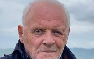 Хопкинс родился в 1937 году в Великобритании