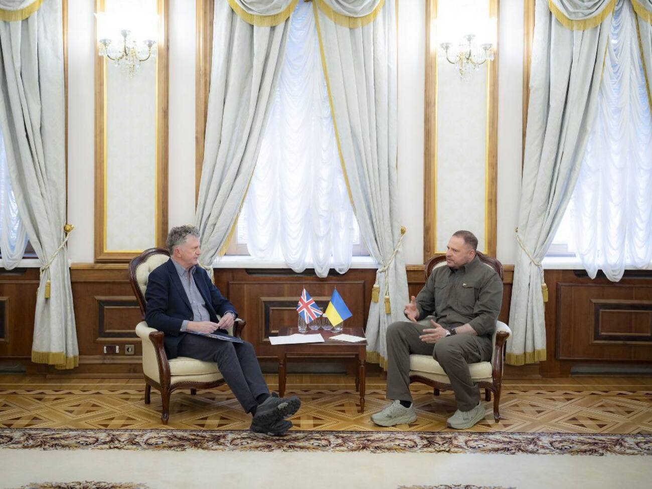 Розмова відбулася напередодні зустрічі української та американської делегацій у Саудівській Аравії