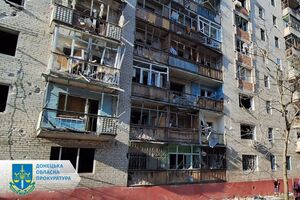 Повреждены по меньшей мере семь многоэтажек, 12 человек получили ранения