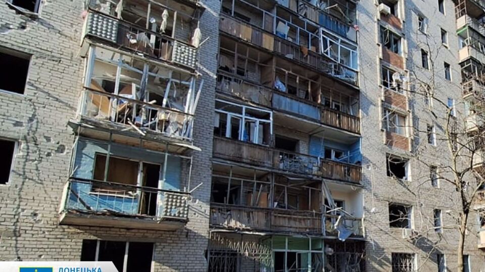 Пошкоджено щонайменше сім багатоповерхівок, 12 людей дістали поранення