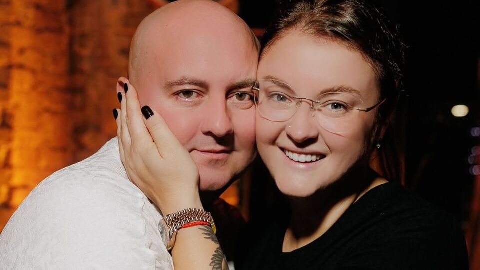 За словами Ткача, вони із дружиною Вікторією через нерозуміння і взаємні образи змушені були роз'їхатися