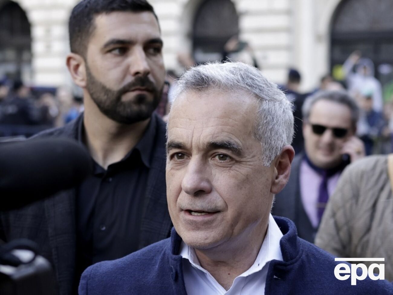 Джорджеску победил в первом туре выборов, результаты которого аннулировали