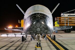 Космоплан вернулся на Землю 7 марта