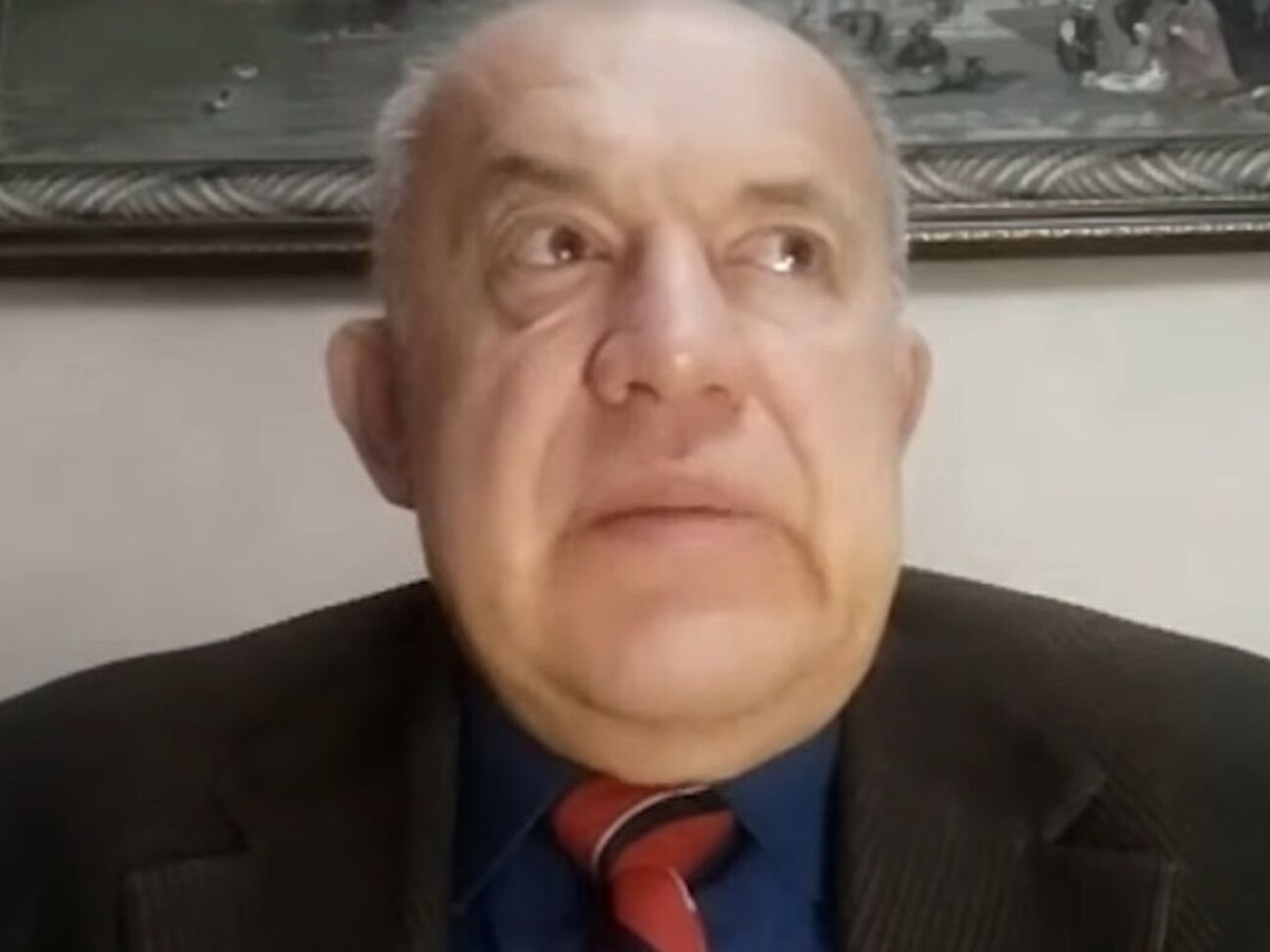 Василенко пытается получить зарплату за время своего увольнения