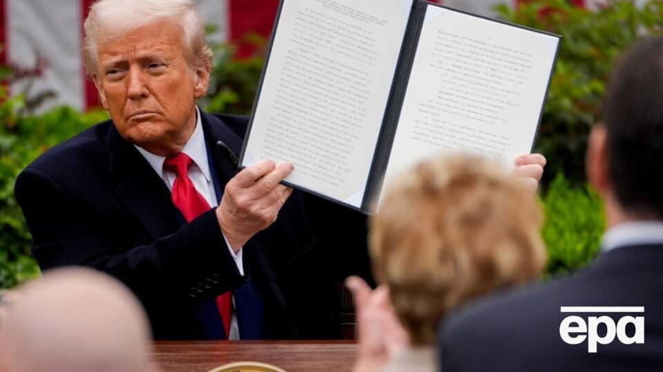 Два новых указа Трампа касаются обороны США