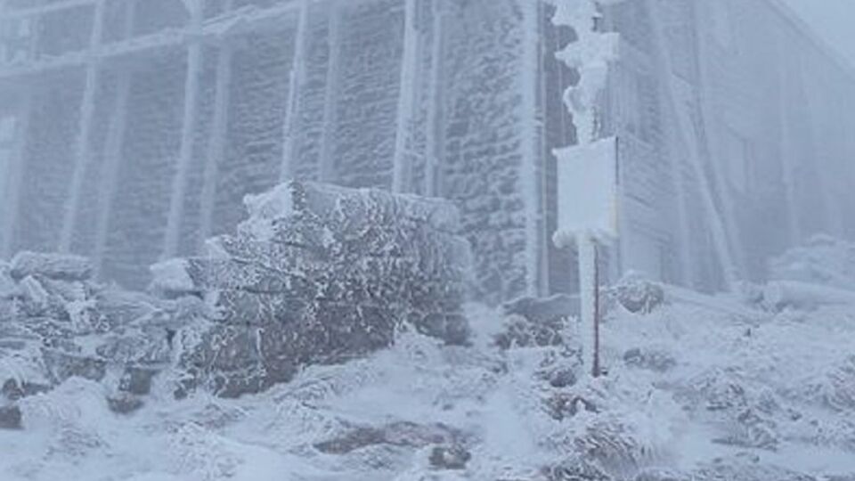 Температура в горах опустилася до -10 °С.