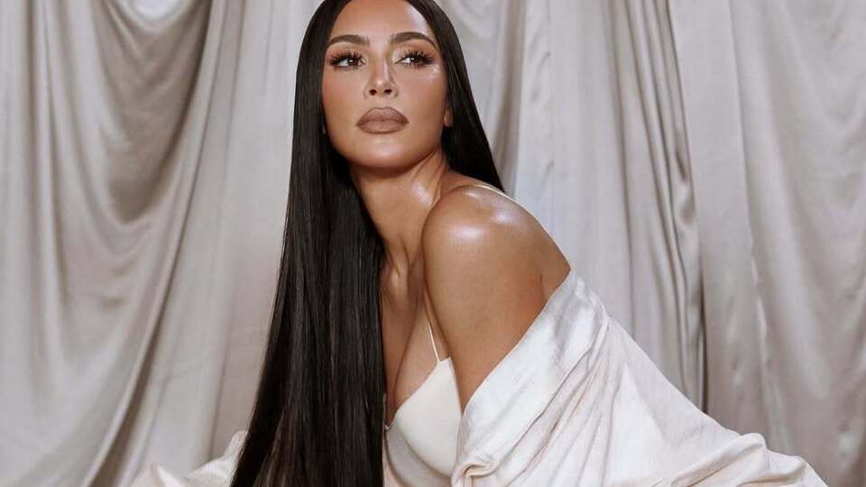 Кардаш'ян показала фото з особистого архіву