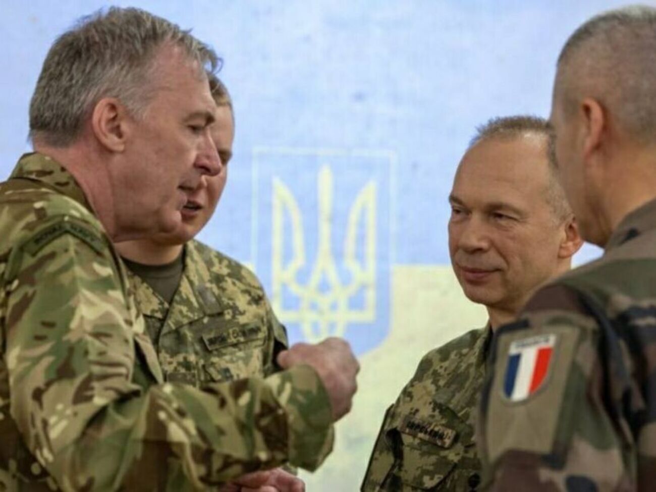 Міністри оборони "коаліції охочих" зустрінуться в НАТО 11 квітня, щоб обговорити, чи потребує місія підтримки США