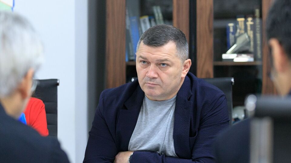 Поворозник "створював несприятливі умови для роботи", вважають у КМВА