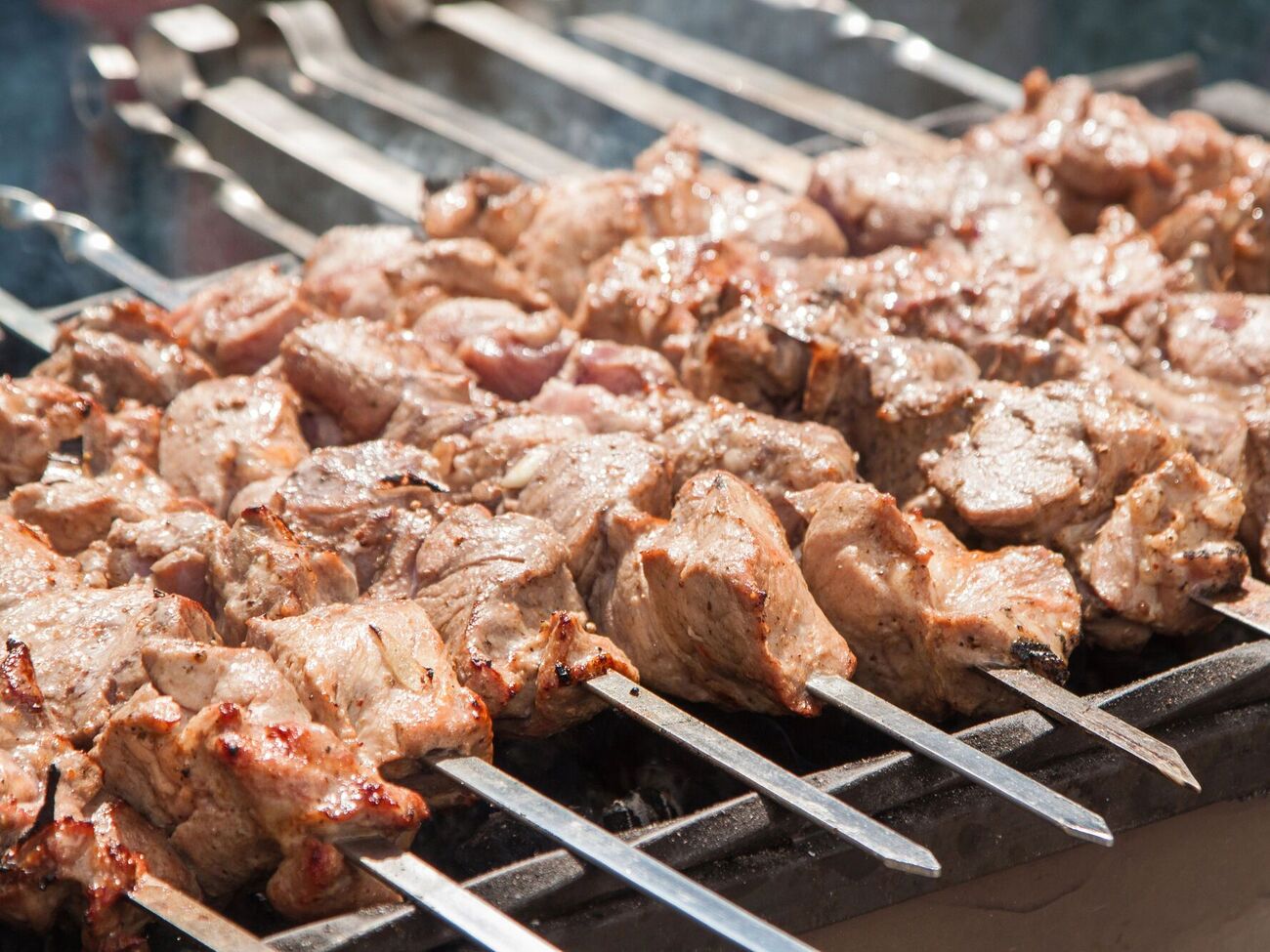 Клопотенко рекомендує потримати курятину в маринаді з йогурту