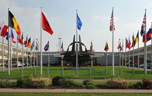 Зустріч відбувається у штаб-квартирі НАТО