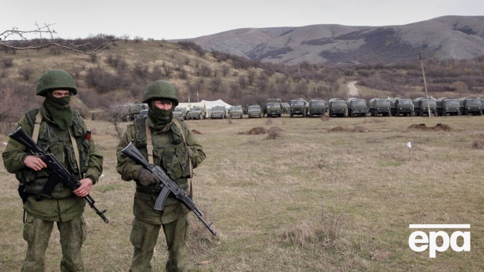 По словам Андрющенко, колонны следуют из Ростовской области РФ через Шахтерск Донецкой области