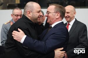 Пісторіус (праворуч) оголосив про черговий пакет військової допомоги для України