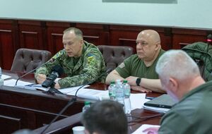 Також Сирський указав на потребу покращити логістичне й бойове забезпечення військових
