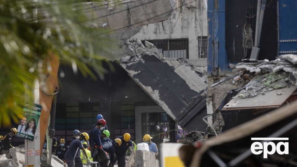 По словам чиновников, 189 человек удалось спасти из-под завалов