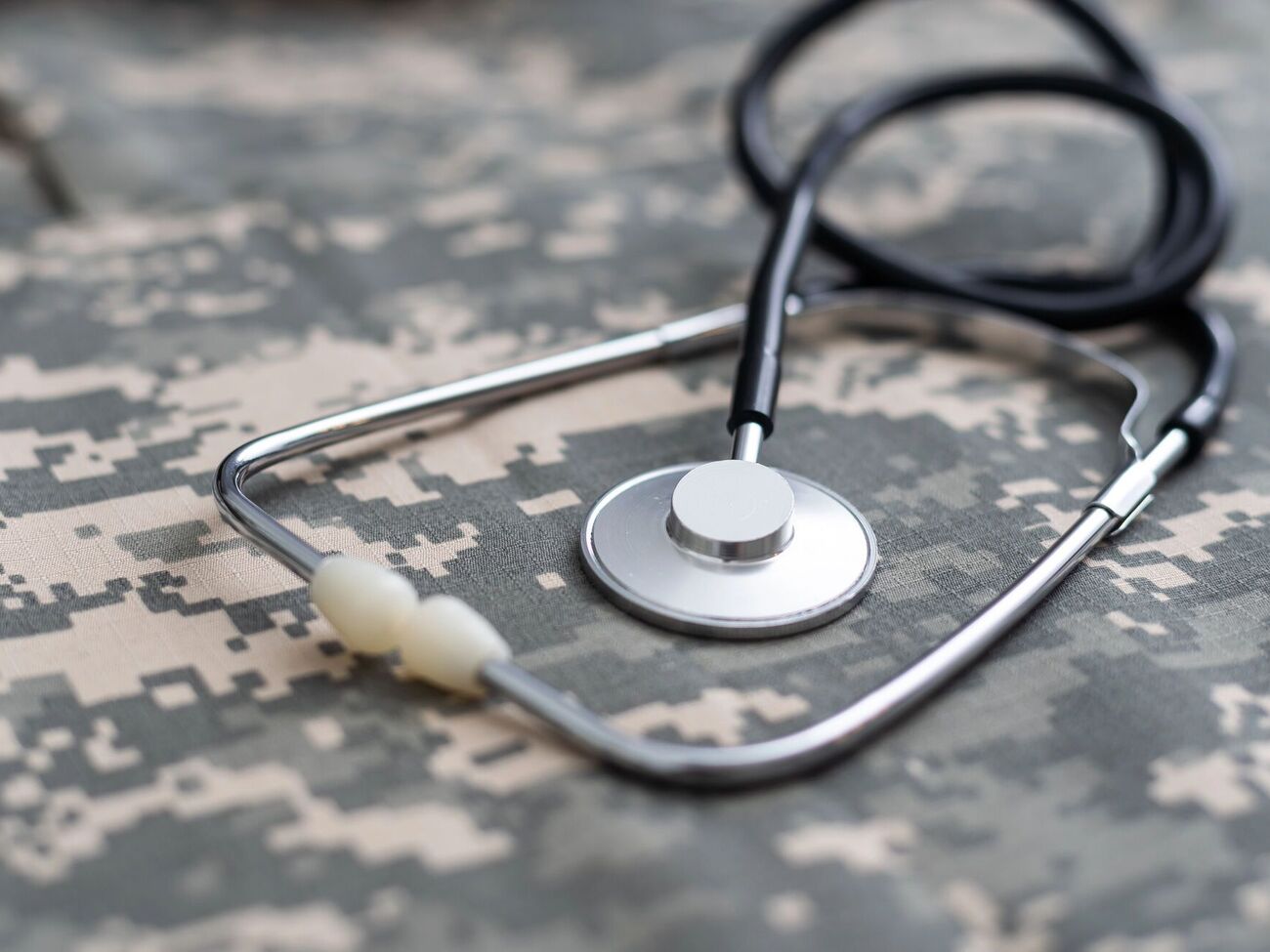 По предварительной информации полиции, у умершего не было телесных повреждений