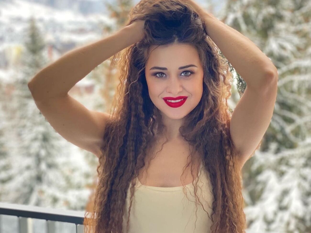 Новый бойфренд артистки называет ее Славулькой, а она его – Павлючком