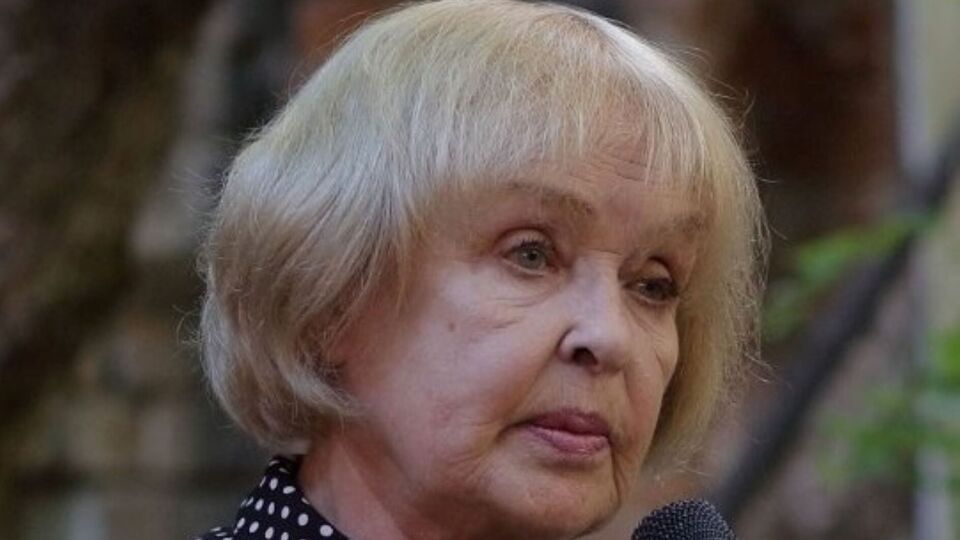 Роговцева: Сьогодні зранку Мая померла. Мені дуже гірко
