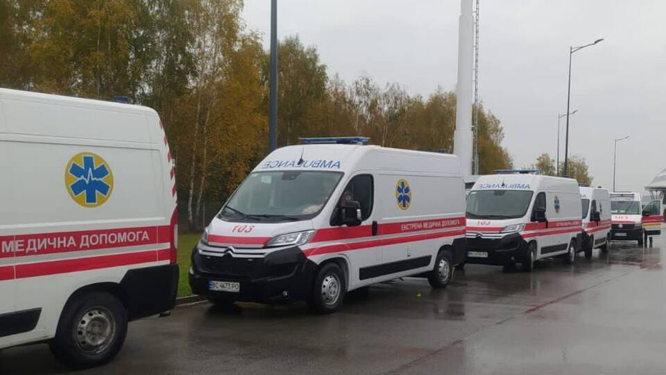 Раненые в состоянии средней тяжести находятся в больнице, отметил Прокудин