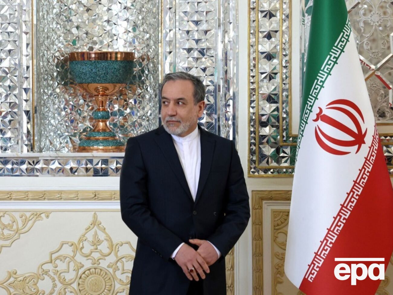 Министр иностранных дел Ирана Аббас Аракчи и спецпредставитель Трампа по Ближнему Востоку Стив Виткофф сидели в разных комнатах