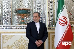 Министр иностранных дел Ирана Аббас Аракчи и спецпредставитель Трампа по Ближнему Востоку Стив Виткофф сидели в разных комнатах