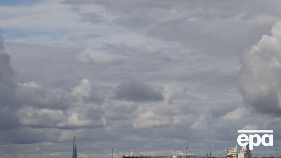 По сообщению эстонского вещателя, судну разрешат движение после устранения недостатков и повторной проверки