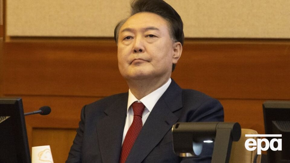 Юн Сок Йолю може загрожувати довічне ув'язнення або смертна кара, зазначило Yonhap