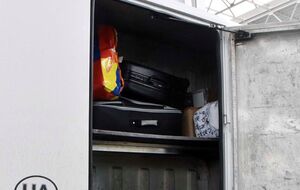 За словами водіїв, вони не знали про вміст пакунку