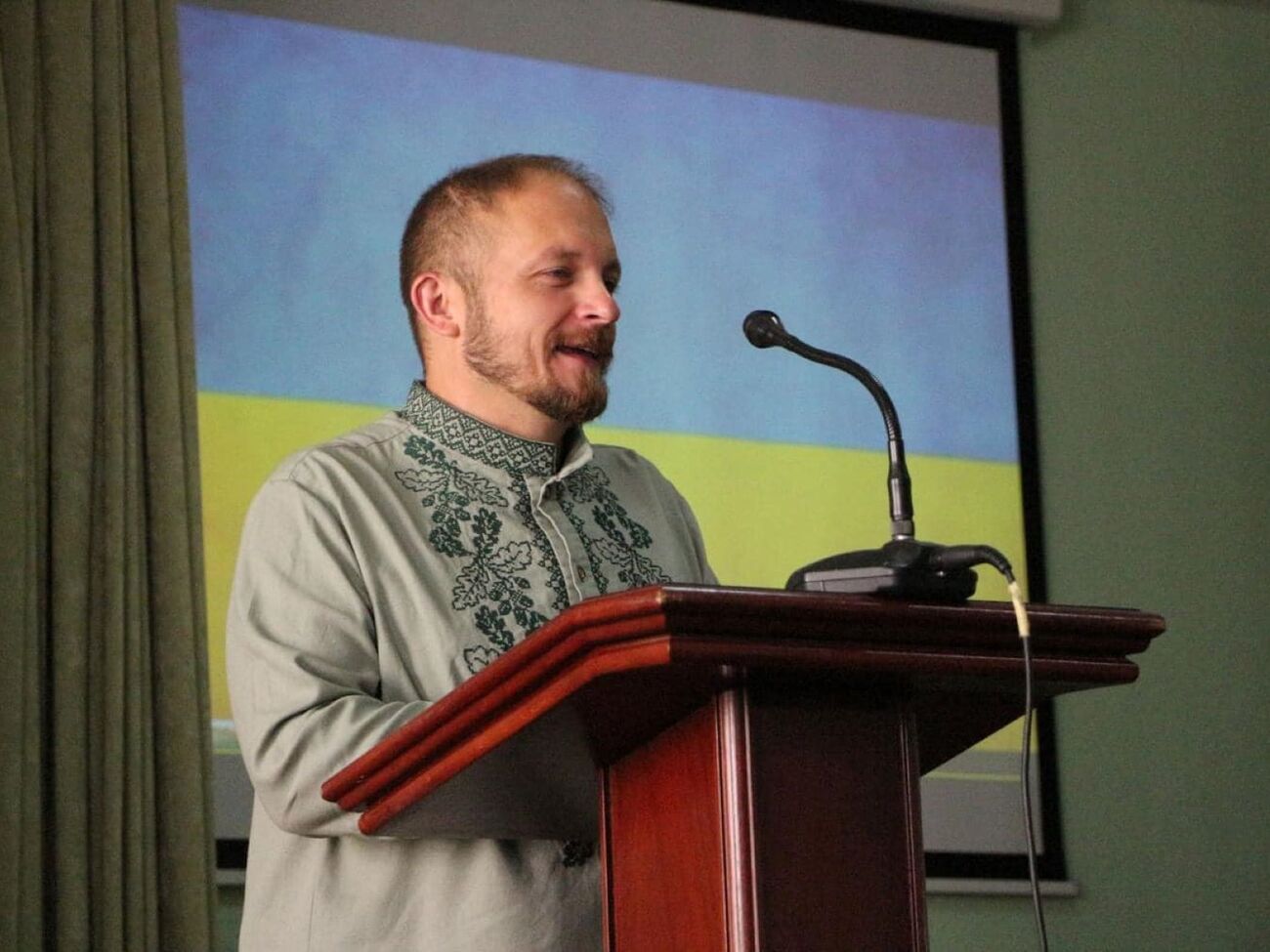 Семенихин подчеркнул, что военные не пострадали, потому что были в укрытии