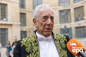 В ноябре 2014 года Льоса посещал Украину