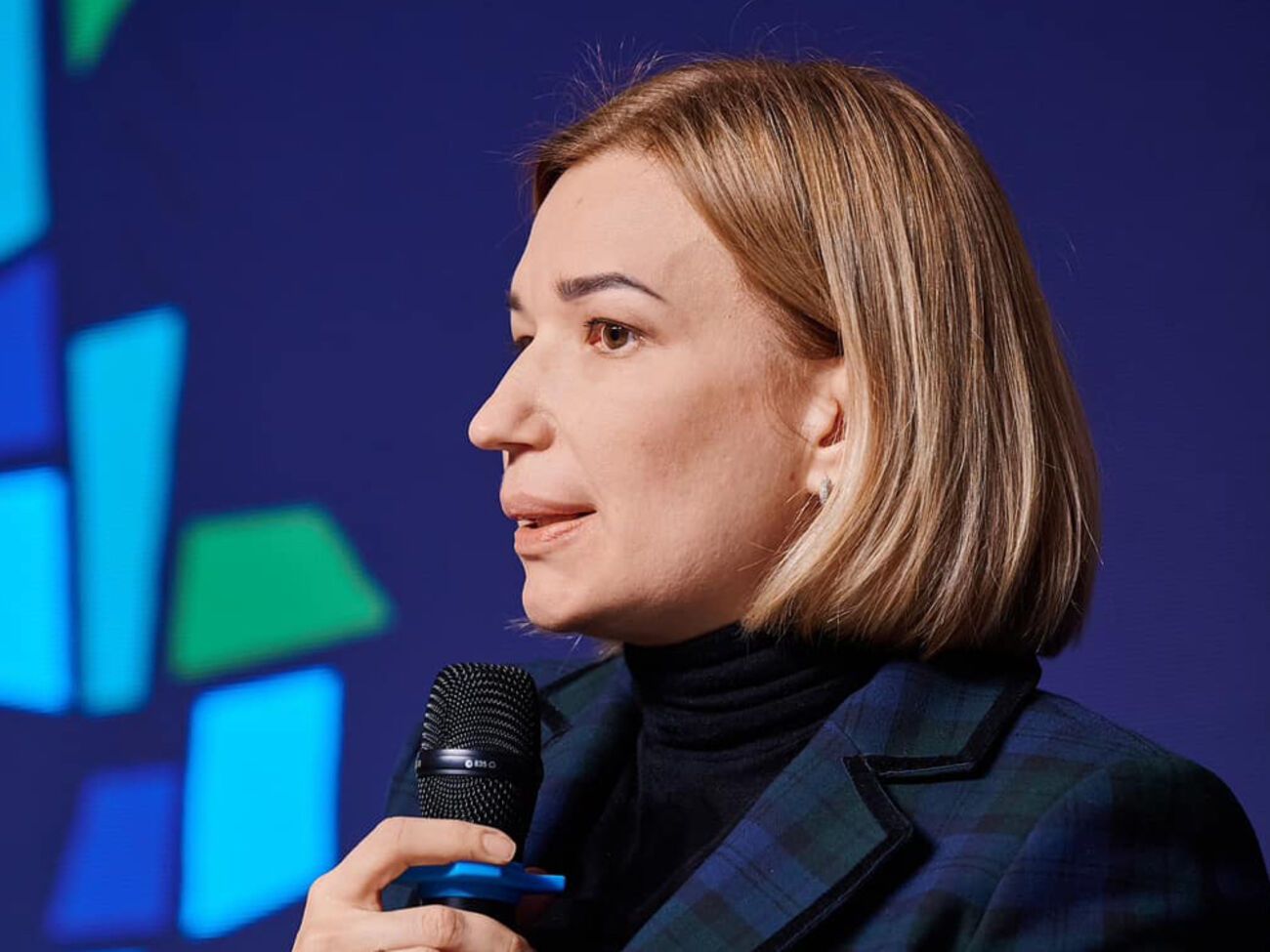 Путин уничтожает репутацию новой администрации США и лично президента Трампа