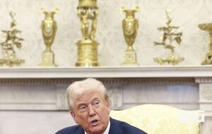 Трамп заявил, что Джеймс должна "немедленно" покинуть должность