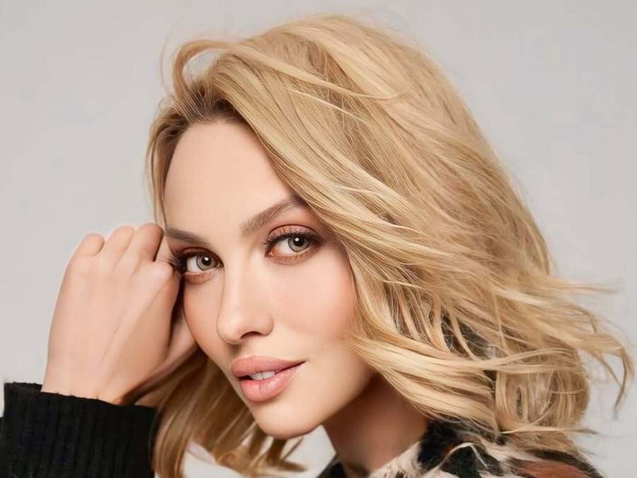 Полякова: Очень прикольно, когда у тебя так ходит хороший мальчик, красивый, начинает быть твоим фанатом