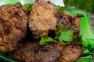 Даже пережареную печень можно сделать вкусной