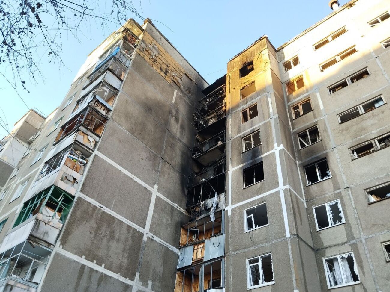 По данным пропагандистских каналов, кроме Курска, дроны сбивали над территориями Московского региона, Воронежской, Брянской и Орловской областей РФ