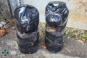 Бомби хотіли закласти в машину військового й будівлю поліції