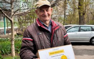 Фонд Рината Ахметова передал помощь людям в Никополе