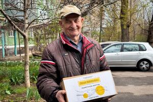 Фонд Рината Ахметова передал помощь людям в Никополе