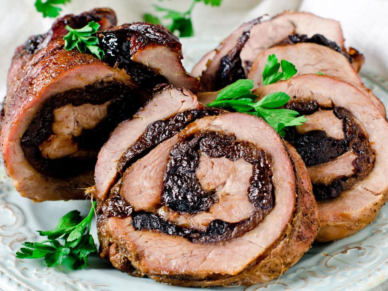 Для блюда вам понадобится 300 г куриного филе