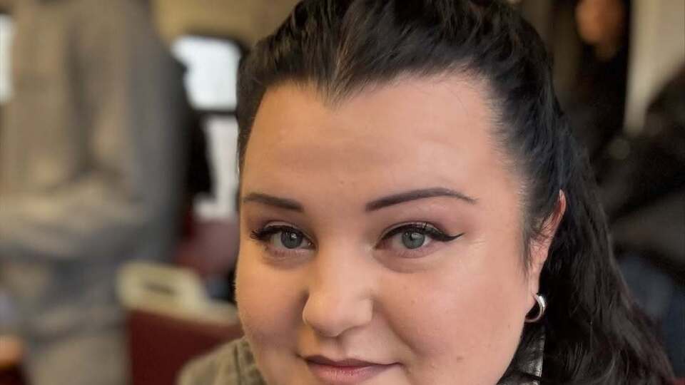 До начала музыкальной карьеры alyona alyona работала воспитательницей в детском саду