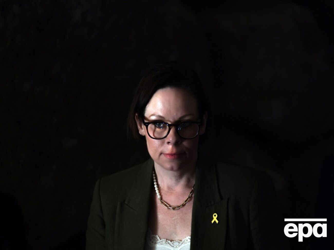 Стенергард заявила, что правительство Швеции призывает Россию немедленно вывести все свои войска с территории Украины