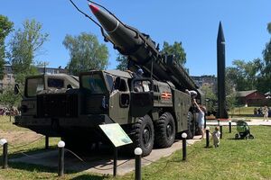 112-я гвардейская ракетная бригада вооружена комплексами "Искандер"